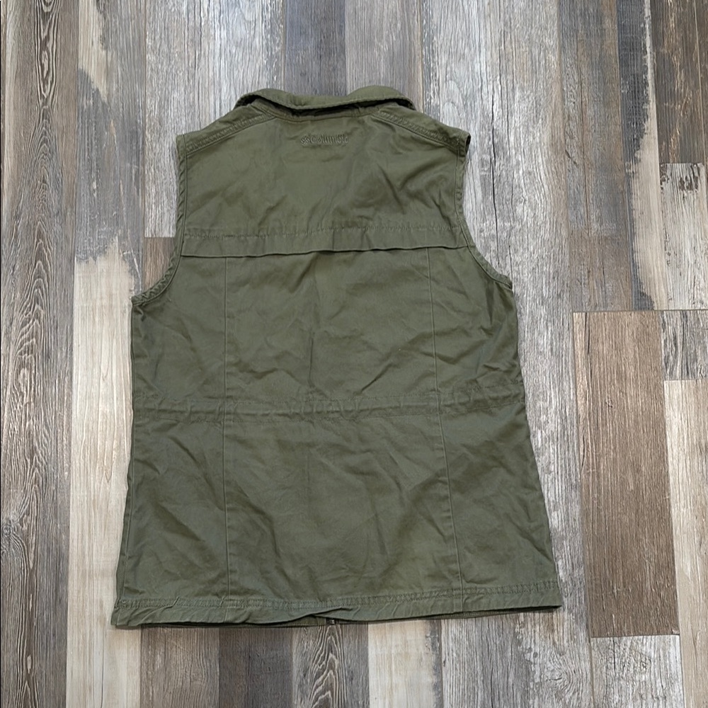 Columbia Olive Green Vest Size Medium - Picture 4 of 4